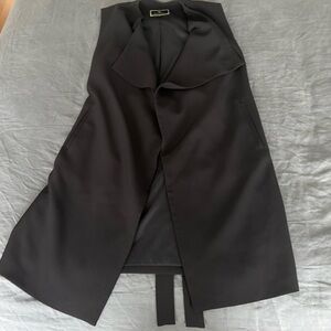 Women’s Black Sleeveless Trench Vest